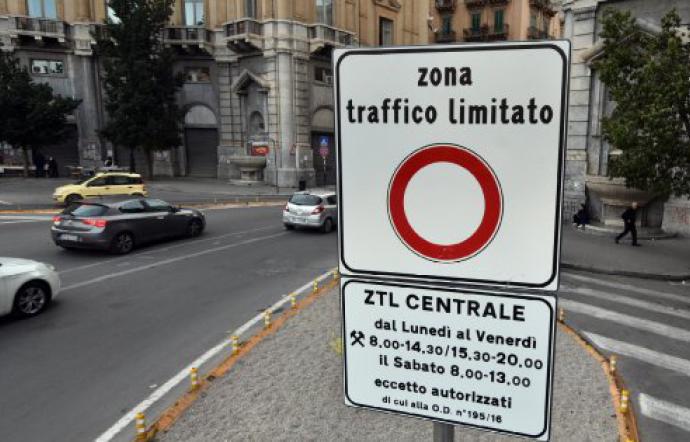 Multe: vanno annullate se segnaletica ZTL è poco visibile